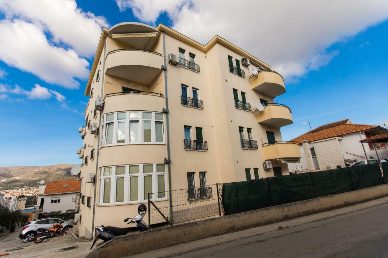 Apartament Apartman Ruza Trogir Zewnętrze zdjęcie